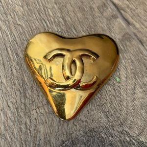 CHANEL Vintage Heart Motif Brooch 1993